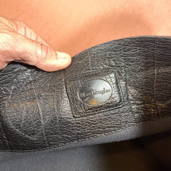Vintage 1993 Black Leather Weekend Bag by the legendary Mac Douglas - Picture 9 of 9